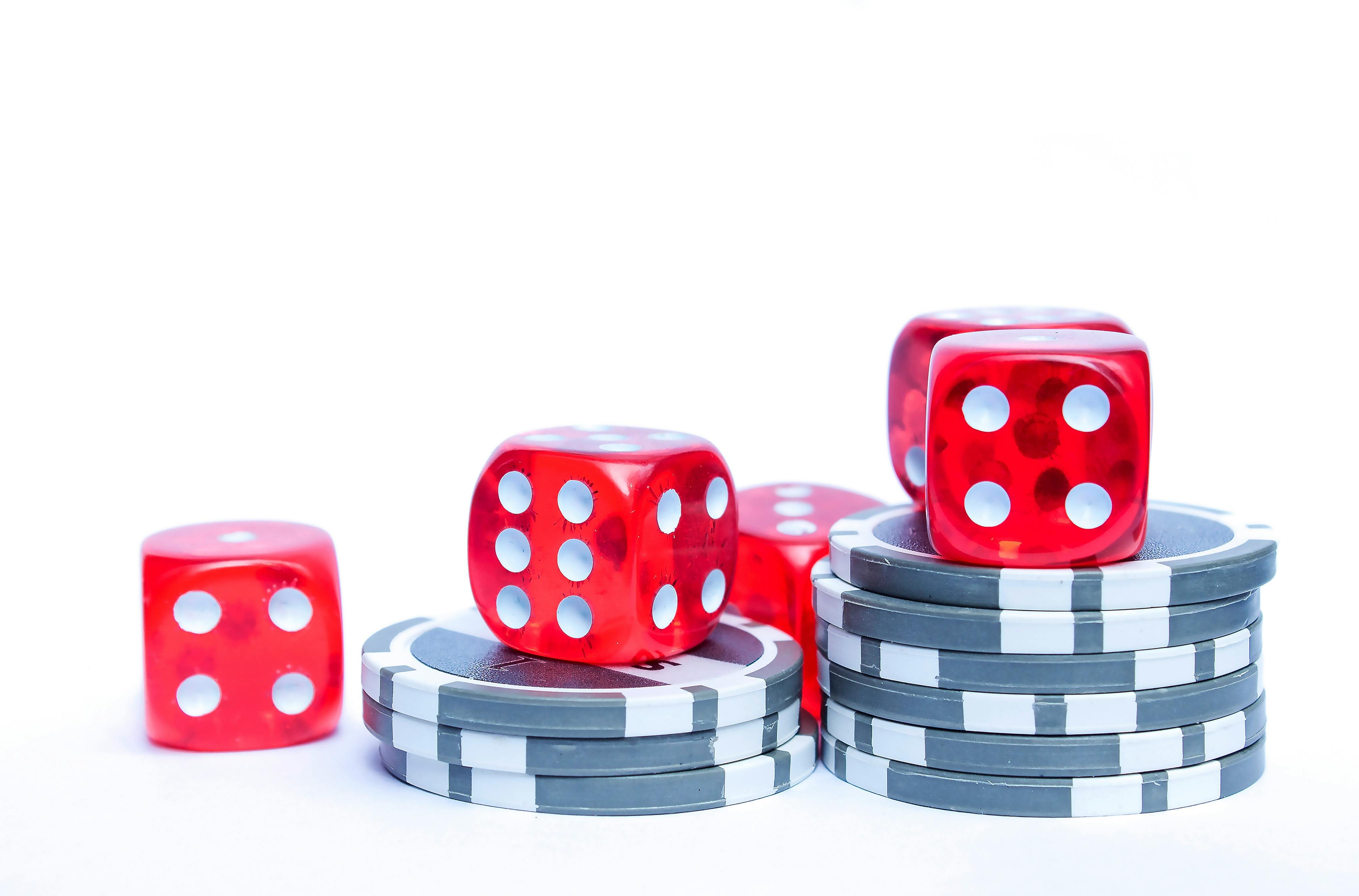 Platform slot88bet menampilkan koleksi permainan slot, live dealer, dan taruhan olahraga pada antarmuka mobile